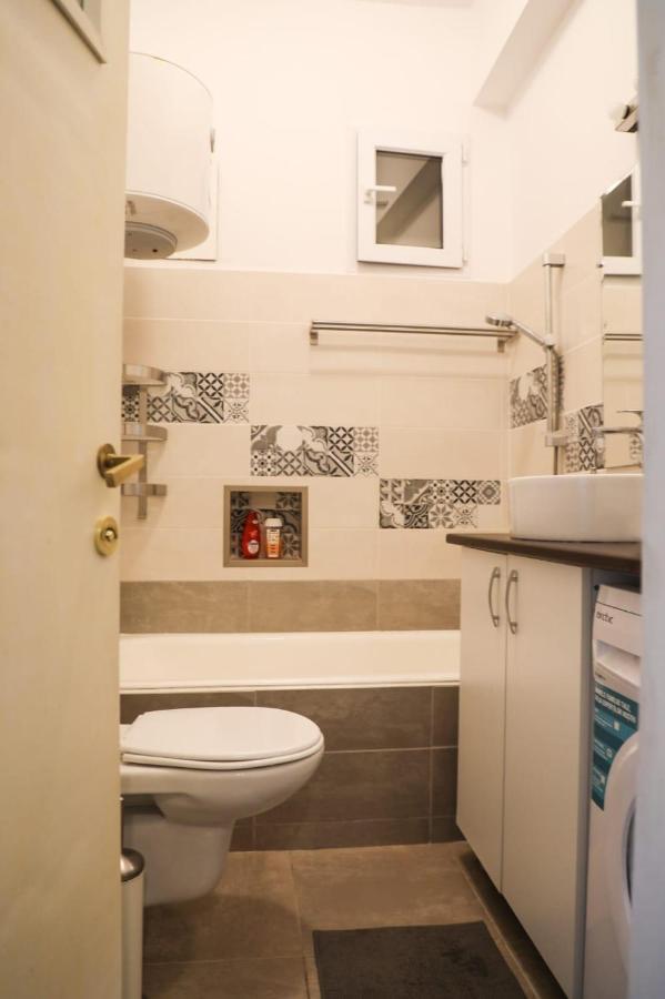 Ultracentral Cozy Apartment Near Old Town Bukarest Eksteriør billede