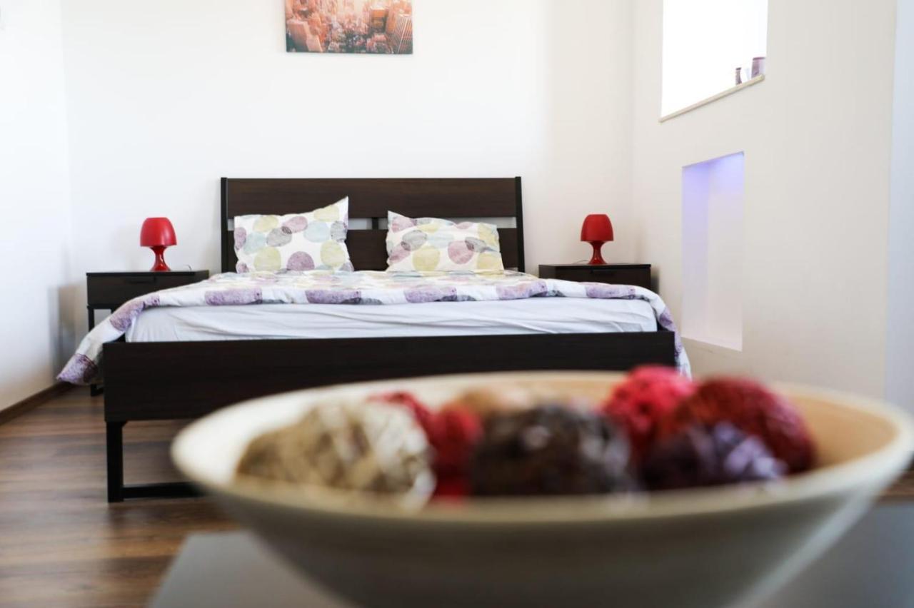 Ultracentral Cozy Apartment Near Old Town Bukarest Eksteriør billede
